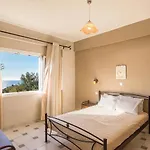 Galini Seaview Kontogialos 3* ペレカス