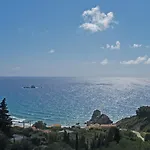 アパートホテル Galini Seaview Kontogialos ペレカス
